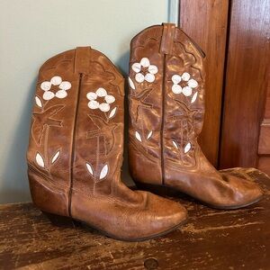 Oak Tree Farms Cowboy Boots - women’s size 7